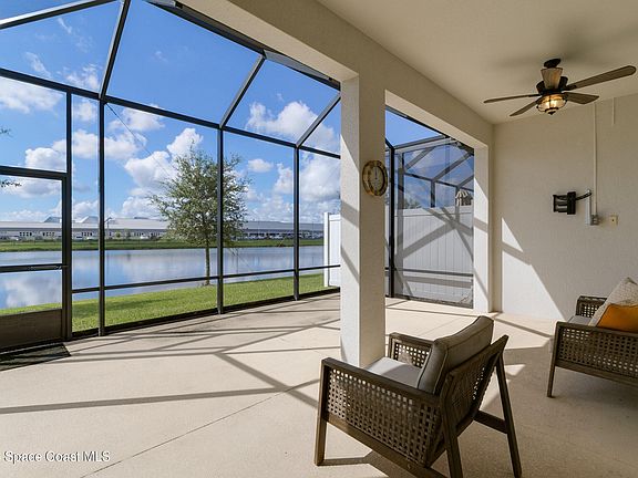 4th image of 2829 Avalonia Dr
