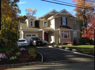 9 Bardon St, Madison, NJ 07940