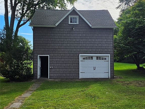 5th image of 3579 Ransomville Rd