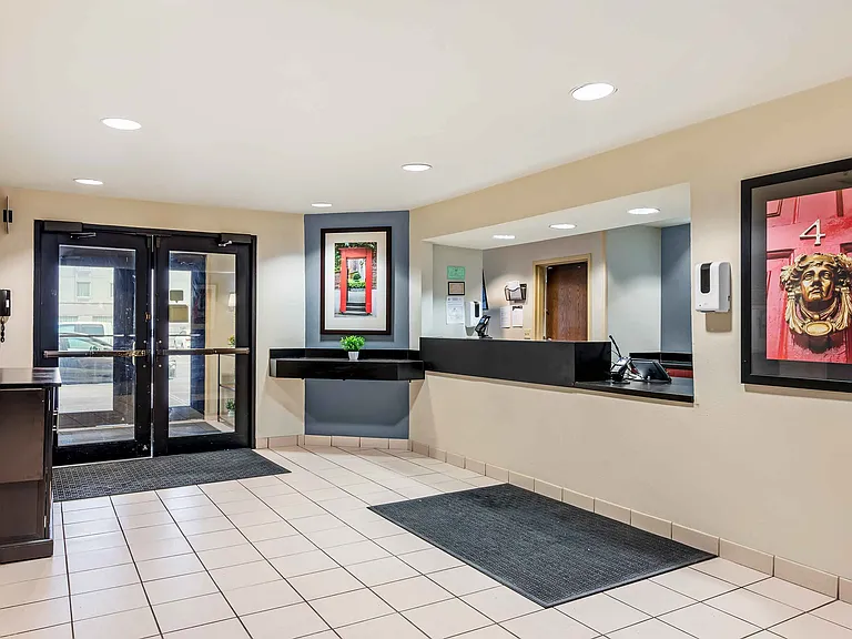 Lobby and Guest Check-in