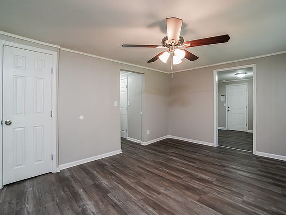 4th image of 5330 Hardy Ave