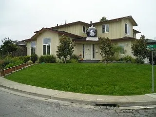 105 De Anza Ct photo 1