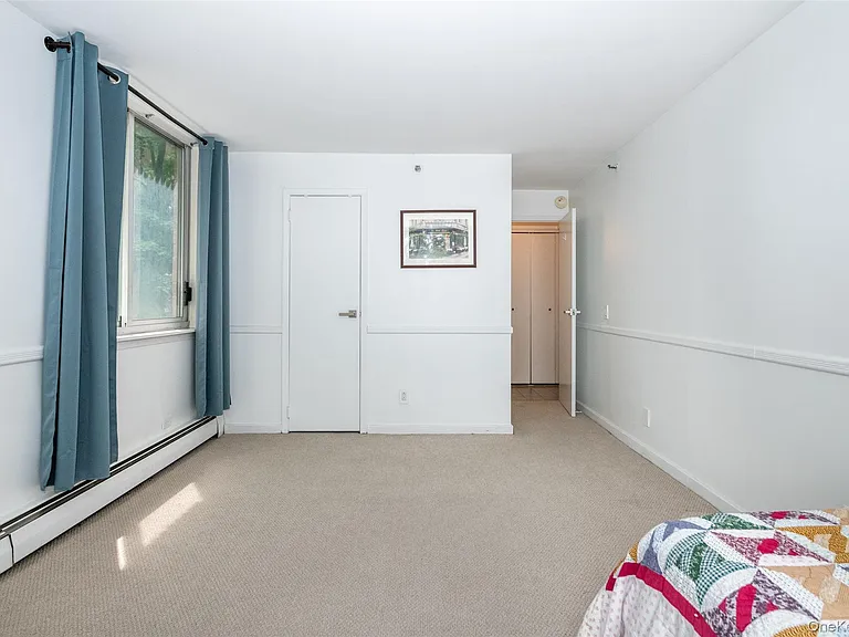 14 Nosband Ave #2H — Photo 13