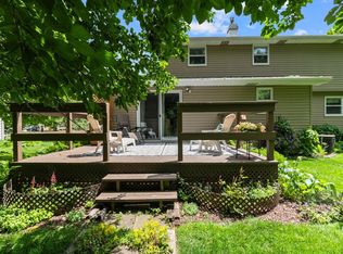 58 Crestview Dr, Appleton, WI 54915