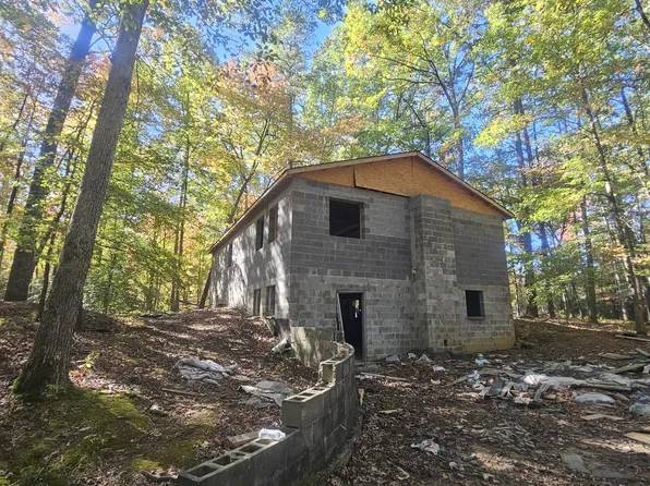 664 Windstone Dr, Tracy City, TN 37387