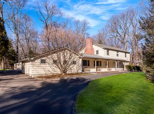 89 Breezy Hill Rd, Stamford, CT 06903