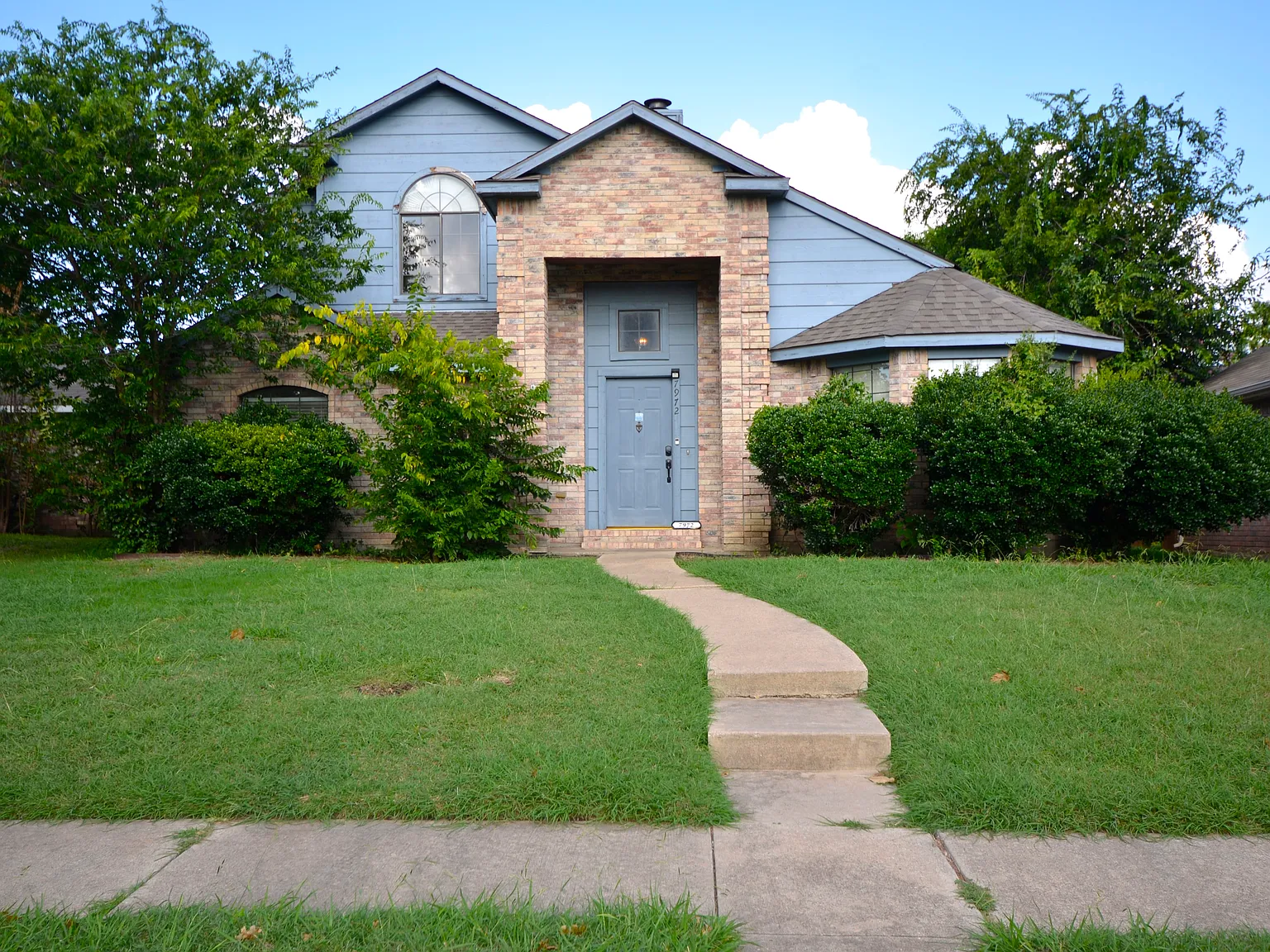 3 bed, 1470 sqft, $2,200 — Photo 1