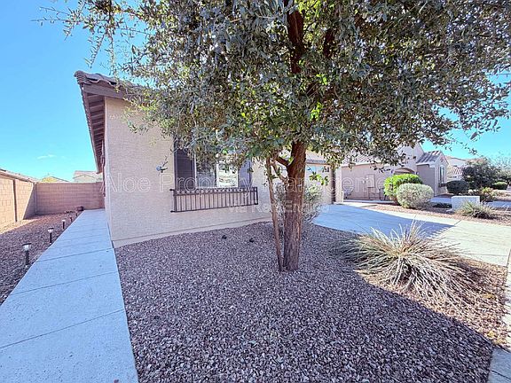 2nd image of 21121 E Via De Olivos
