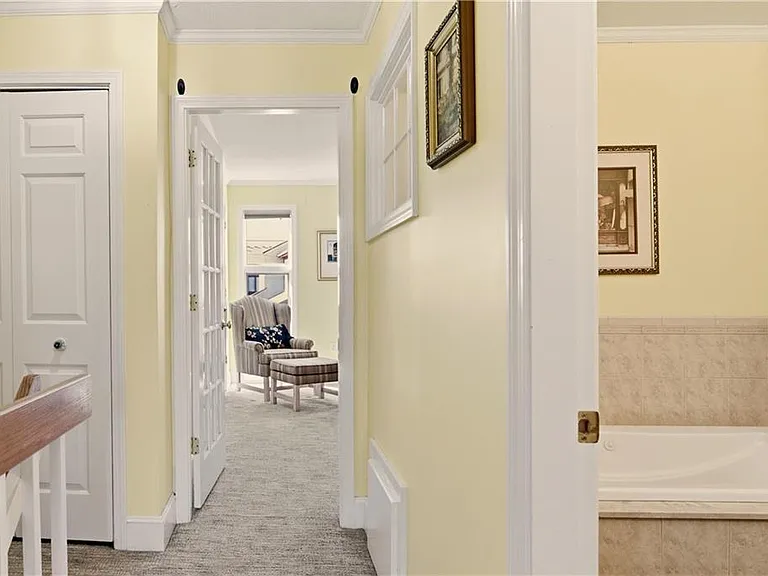 216 Goddard Row — Photo 17