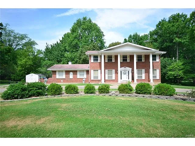 172 Duke Dr photo 1