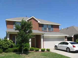 312 Hummingbird Dr, Little Elm, TX 75068