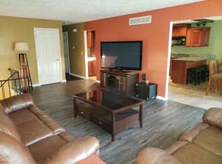 15 Linda Ln, Normal, IL 61761