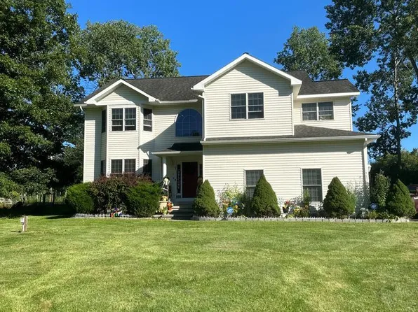 1 Dannfield Dr, Painted Post, NY 14870