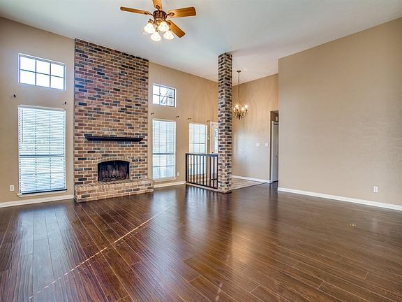 4th image of 4 Kean Cir