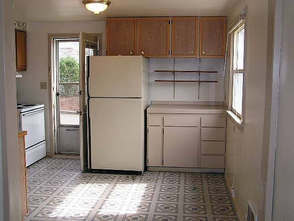 5th image of 2924 W Maplewood Ave APT 7