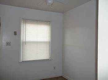 5th image of 635 S Jackson Park Dr APT C