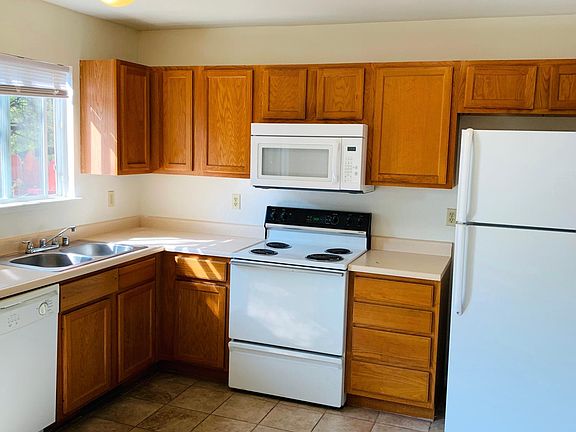 4th image of 105 S Harbin Ave APT 2