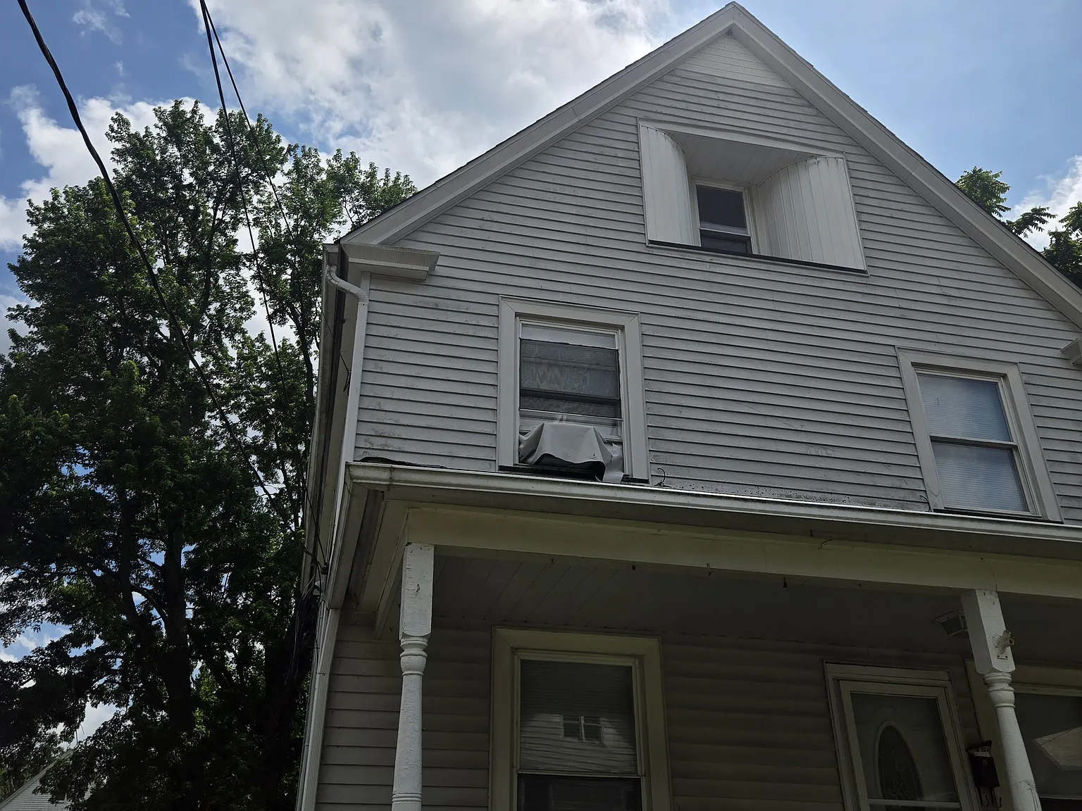 4 bed, 1440 sqft, $1,500 — Photo 1