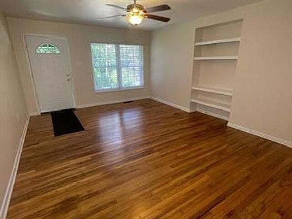 2nd image of 3413 Miami Dr