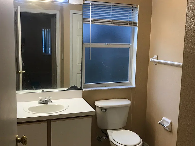 403 Abigail Rd — Photo 6