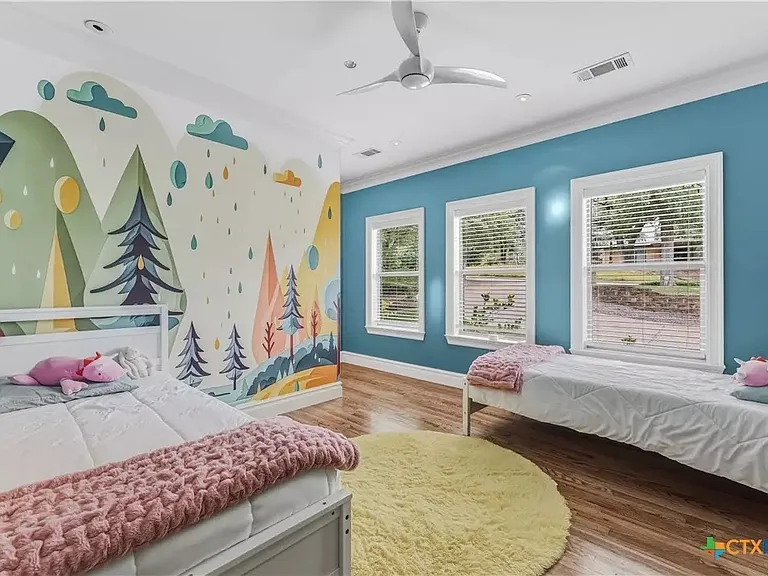 3201 Edward Dr — Photo 17