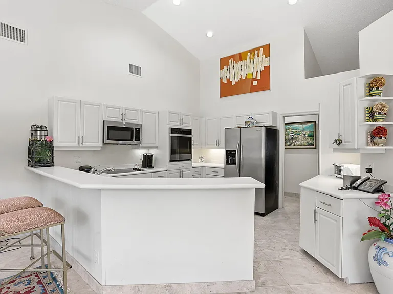 7821 Dorchester Rd — Photo 14