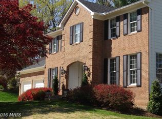 9713 Dansk Ct, Fairfax, VA 22032