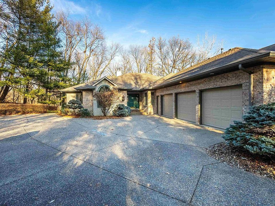 1st image of 40 Velie Dr Unit A