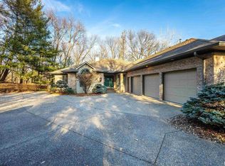 40 Velie Dr UNIT A, Rock Island, IL 61201
