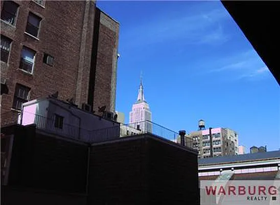 Rented by Warburg | media 5