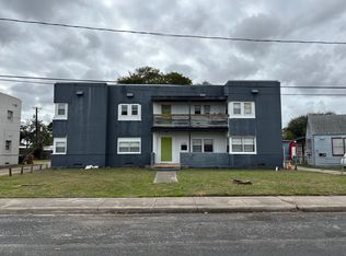 2107 16th St APT 2, Corpus Christi, TX 78404