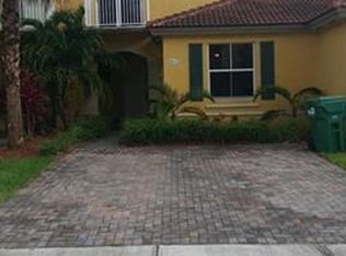 8821 SW 152nd Ct, Miami, FL 33196