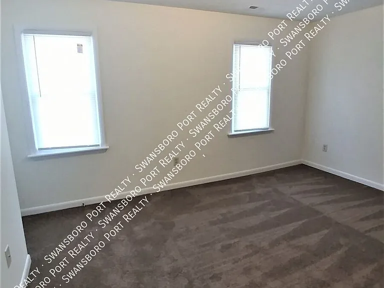 13 Port West Ct #C — Photo 11