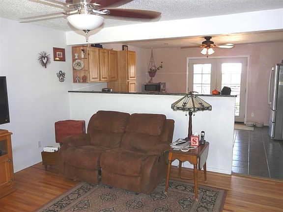5th image of 1901 Cleopatra Ct NE