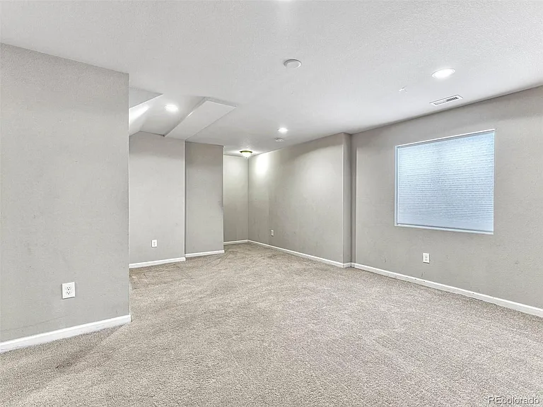 10321 Bellwether Ln — Photo 23
