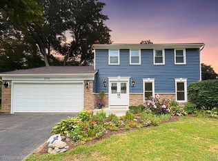 2710 Mercury Ct, Lake Orion, MI