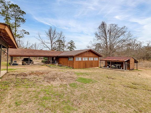 4th image of 915 Crowell Rd