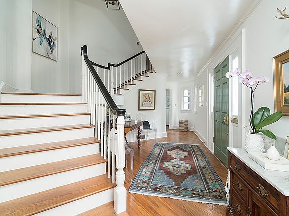 2nd image of 216 Pine Forest Dr