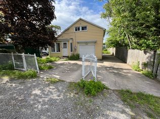 53 Montauk St, Selden, NY 11784