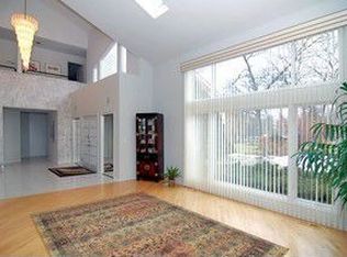 2255 Shady Ln, Highland Park, IL