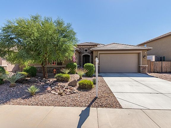 2nd image of 885 W Desert Glen Dr