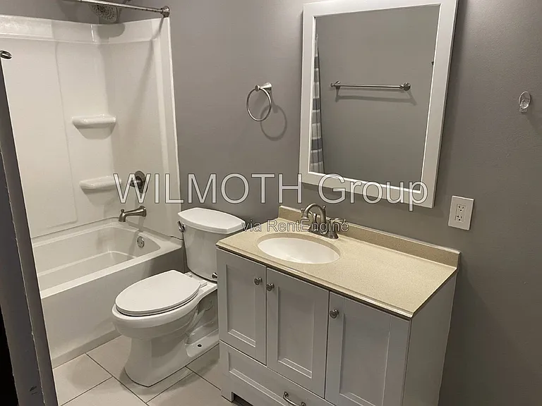 3047 N College Ave — Photo 19