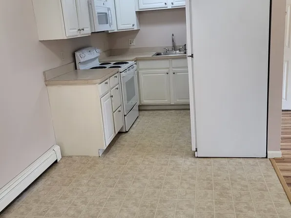 78 Center St, Dennis Pt, MA