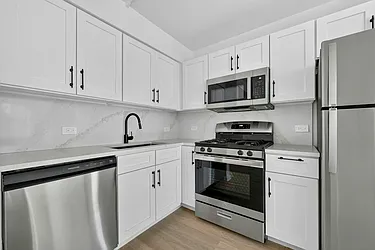 Rented by Red Apple Group