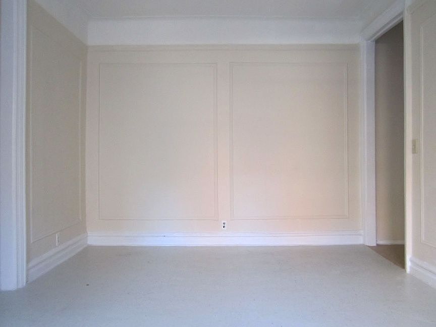 2nd image of 2122 Valentine Ave APT 1C