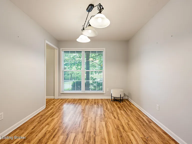 10904 Keene Rd — Photo 3