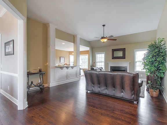 2nd image of 147 Barlow Dr