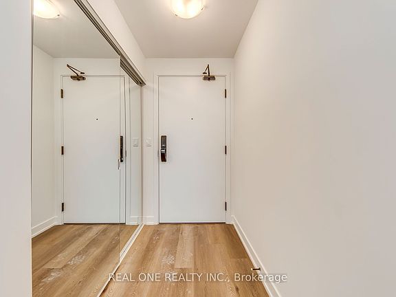 3rd image of 2075 Lakeshore Rd #2010