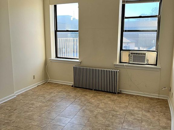 4th image of 137-139 Mamaroneck Ave #3