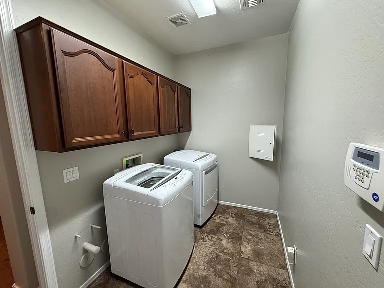 10125 W Illini St — Photo 8